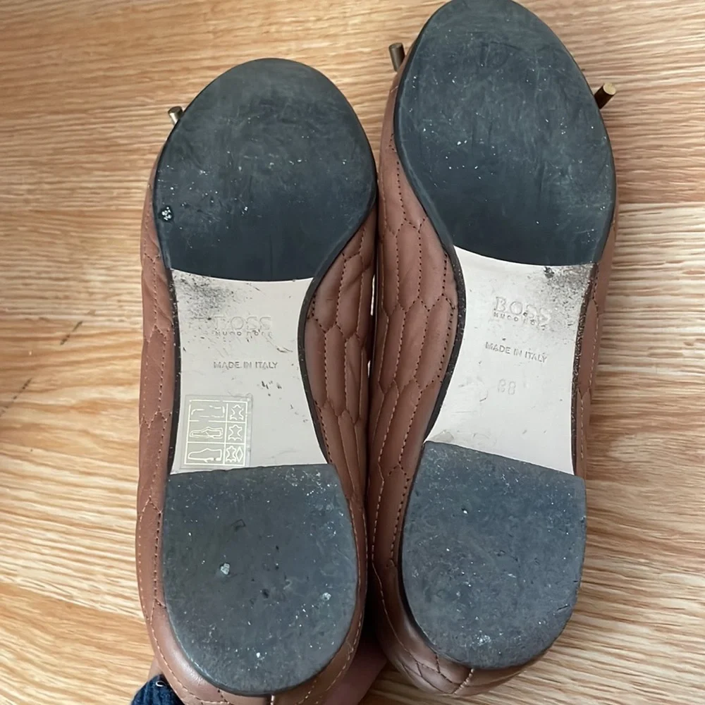 Hugo boss brown leather flats in size 38 - Picture 3 of 8